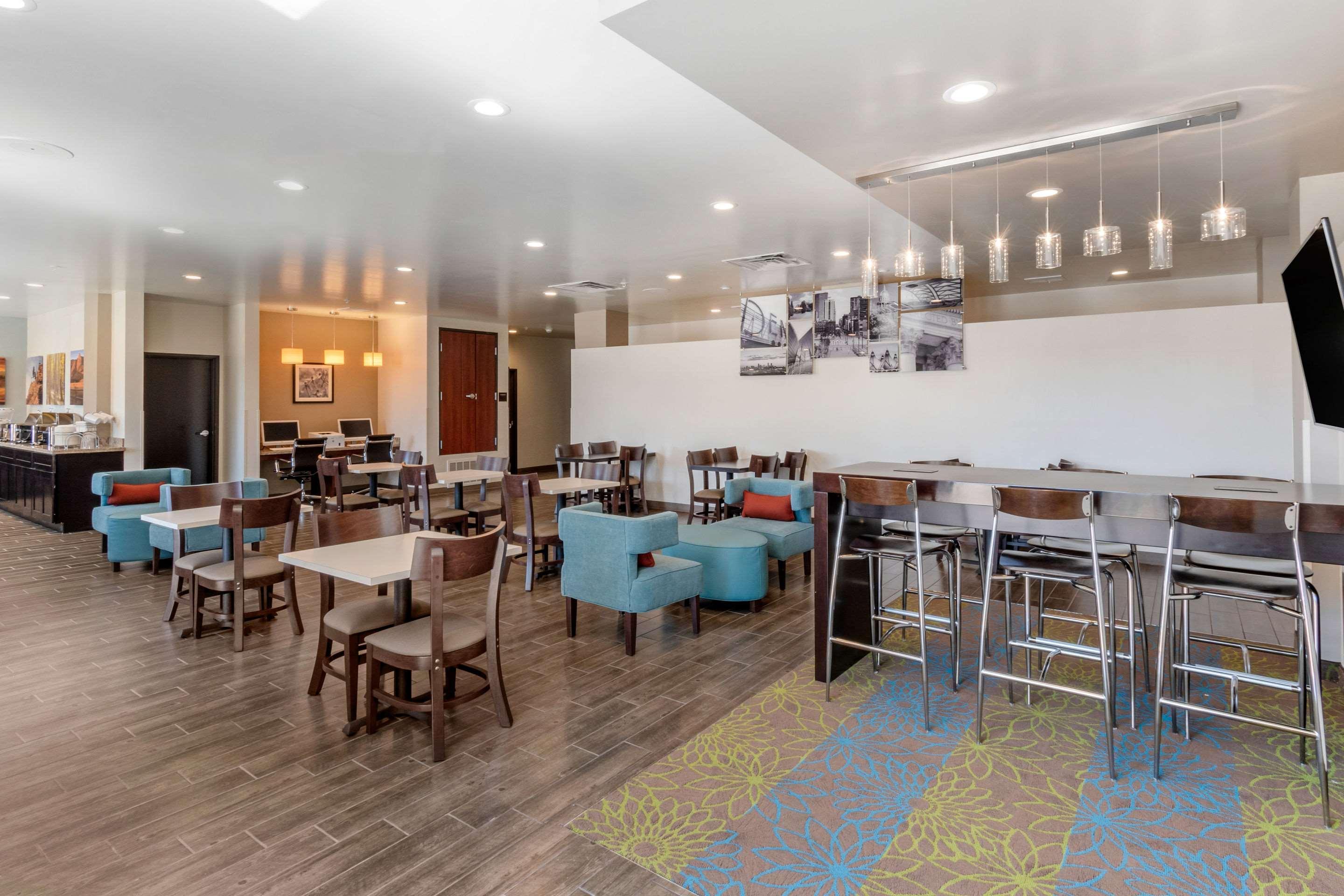 Sleep Inn & Suites Denver International Airport Exterior photo
